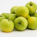 green-apples-640x480-72422439.jpeg