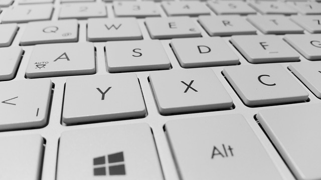 computers-640x480-55875913.jpeg