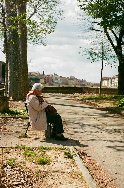 elderly-person-640x480-12827761.jpeg