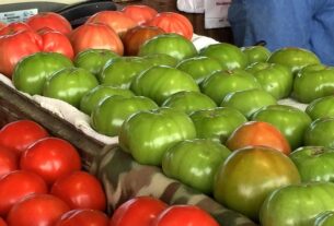 local-food-640x480-34173733.jpeg