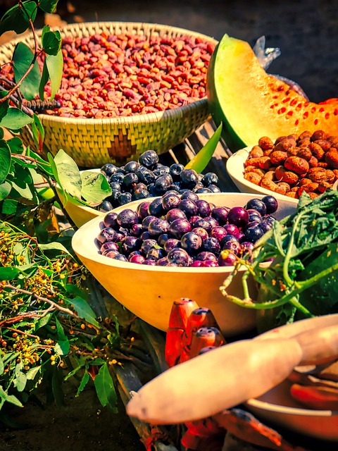 local-food-640x480-70378151.jpeg