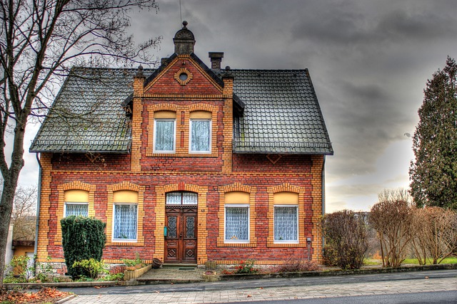 house-640x480-36595084.jpeg