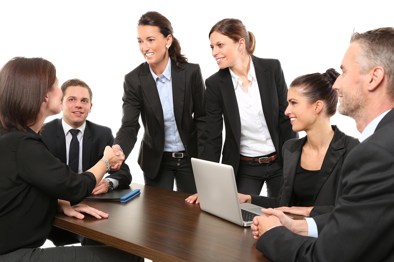 Unleash Generous Welcome Bonuses: Attract & Retain Customers